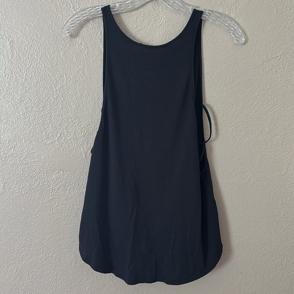 Women’s Underwear Armour Open Side Fitness Tank, Large, Black - Picture 4 of 4